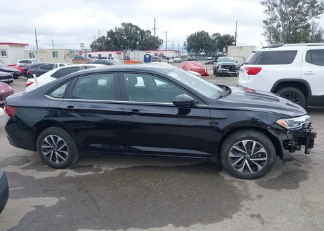3VW5M7BU7RM022023